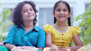 Signal Strong Teeth Avurudhu Sweets TVC (Sinhala - Aasmi)